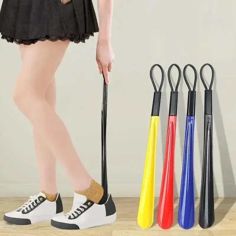 Chausse-pied long et flexible en plastique