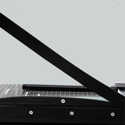 Coupe-papier guillotine A4 en acier trempé – image 3